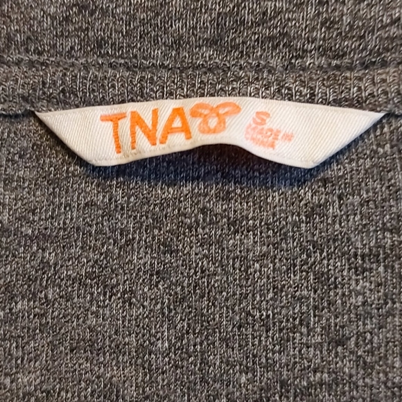 TNA long sleeve shirt - small - Picture 2 of 6